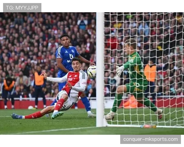 英超门将扑救榜竞争白热化,谁将加冕赛季扑救之王? 英超门将扑救榜竞争白热化,谁将加冕赛季扑救之王?