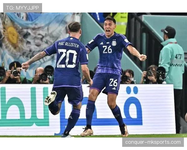 莫利纳右闸表现持续精进，新赛季前景备受期待