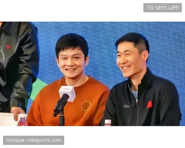 王励勤居然在家穿拖鞋打桌球，这反差我是真没想到！